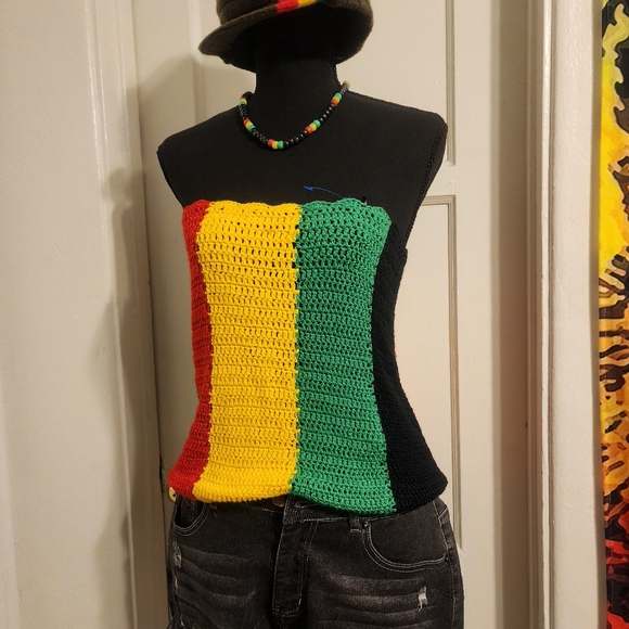 Women's top and hat combo - Picture 8 of 13